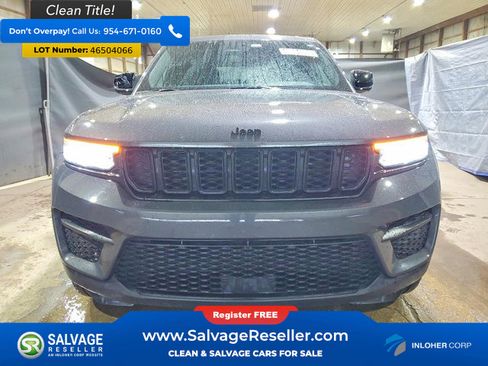 Used 2024 Jeep Grand Cherokee Altitude image 7