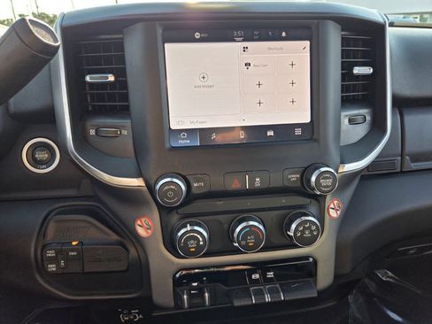 Used 2024 RAM 3500 Big Horn image 22