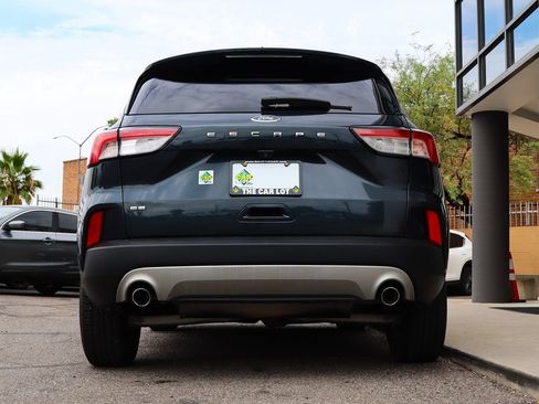 Used 2022 Ford Escape SE w/ Cold Weather Package FWD image 12