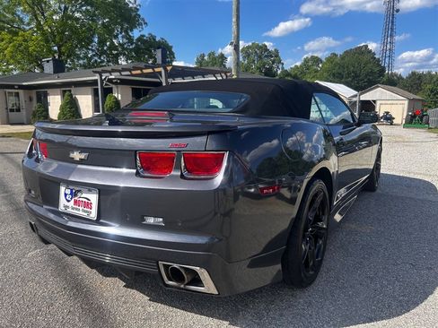 Used 2011 Chevrolet Camaro SS w/ LPO, Ground Effects Package RWD image 16