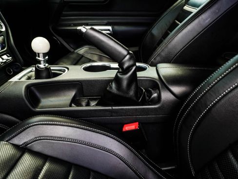 Used 2022 Ford Mustang Mach 1 w/ Mach 1 Handling Package RWD image 26