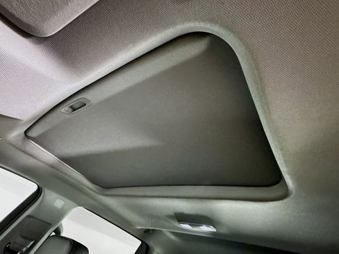 Used 2024 GMC Sierra 1500 Denali w/ Technology Package image 23