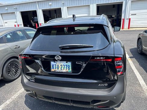 Used 2026 Nissan Kicks SV w/ SV Premium Package AWD/4WD image 5