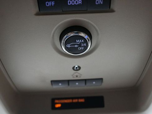 Used 2019 GMC Yukon SLT AWD/4WD image 20