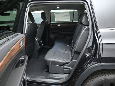 New 2026 Volkswagen Atlas SE AWD/4WD image 11