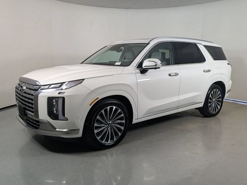 Used 2025 Hyundai Palisade Calligraphy AWD/4WD image 3