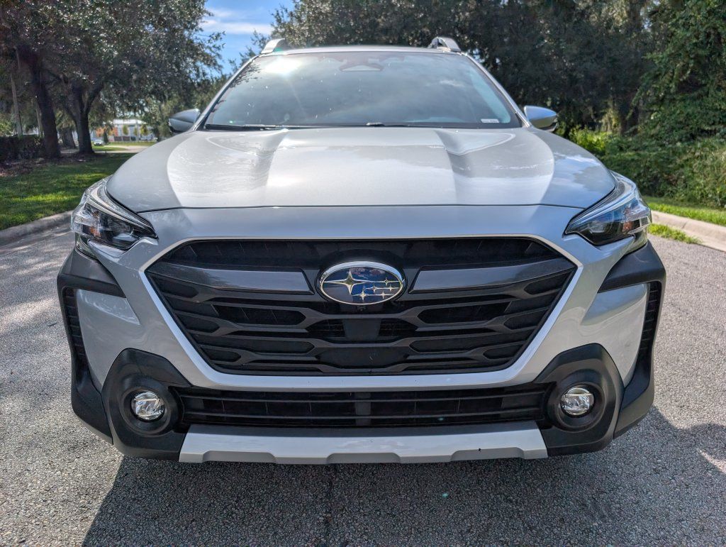 Used 2025 Subaru Outback Touring XT w/ Popular Package #2 AWD/4WD image 2