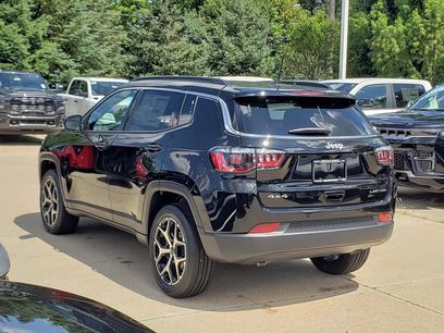 New 2026 Jeep Compass Limited w/ Sun, Sound & Navigation Group