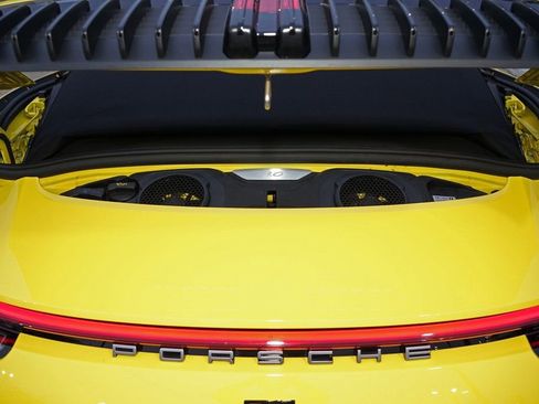 Used 2021 Porsche 911 Carrera image 33