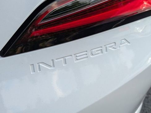 Certified 2025 Acura Integra Base image 20