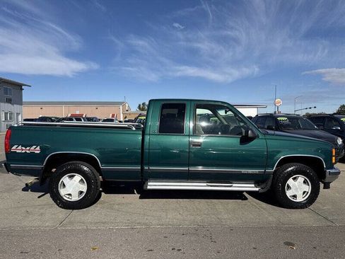 Used 1997 GMC Sierra 1500 SL w/ Image Max Pkg image 9