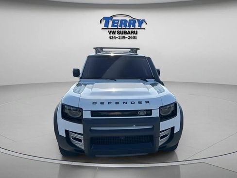 Used 2021 Land Rover Defender 110 SE image 3