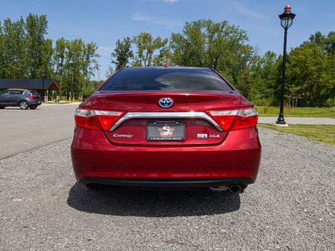 Used 2016 Toyota Corolla LE FWD image 8