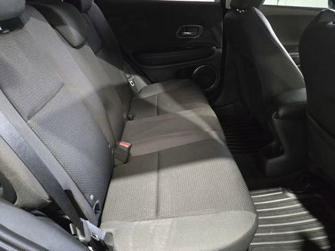 Used 2022 Honda HR-V EX image 9