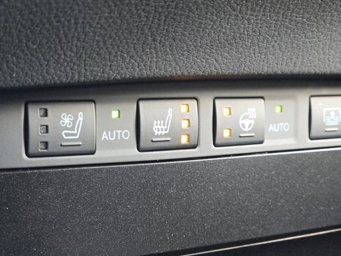 New 2025 Lexus ES 350 Ultra Luxury image 9