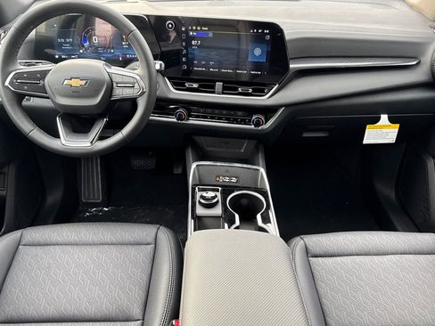 New 2026 Chevrolet Equinox LT w/ Convenience Package II image 12