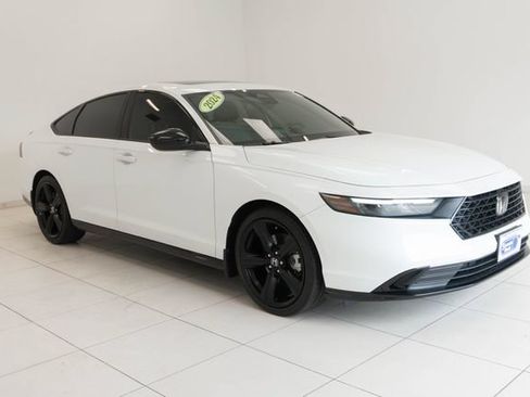 Used 2024 Honda Accord Sport image 7