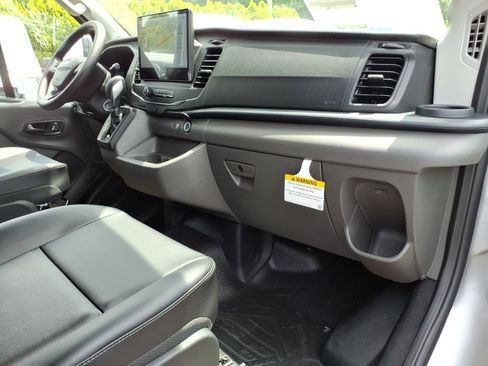 New 2026 Ford Transit 250 148 Medium Roof w/ Load Area Protection Package RWD image 9