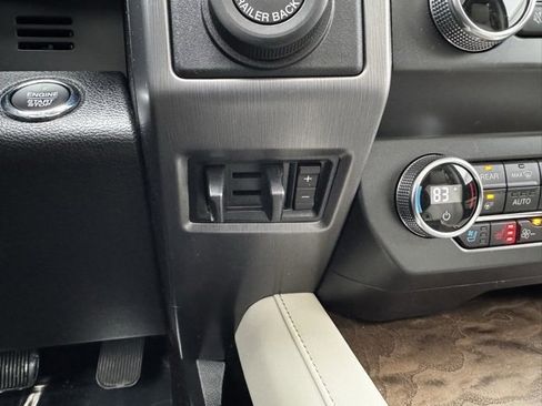 Used 2020 Ford Expedition Platinum image 19