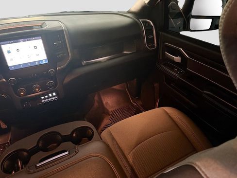 Used 2024 RAM 2500 Big Horn w/ Off Road Package image 26