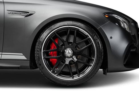 Used 2019 Mercedes-Benz E 63 AMG S image 32