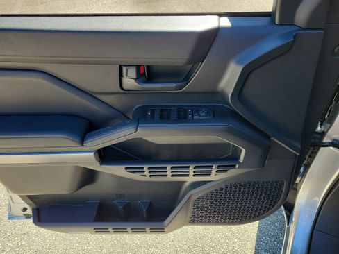 New 2026 Toyota 4Runner SR5 image 12