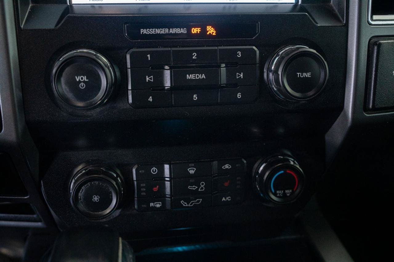 Used 2019 Ford F150 XLT w/ Equipment Group 302A Luxury AWD/4WD image 18