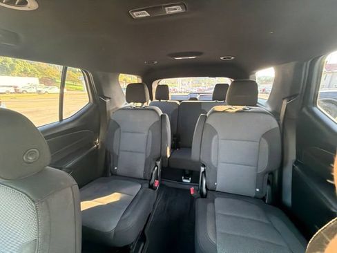 Used 2023 Chevrolet Traverse LT AWD/4WD image 20