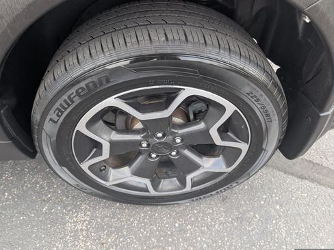 Used 2014 Subaru Crosstrek 2.0i Premium AWD/4WD image 9