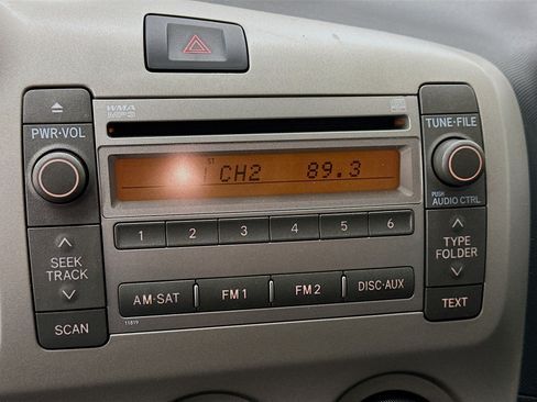 Used 2010 Toyota Matrix FWD image 21