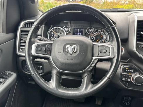 Used 2022 RAM 1500 Big Horn AWD/4WD image 18