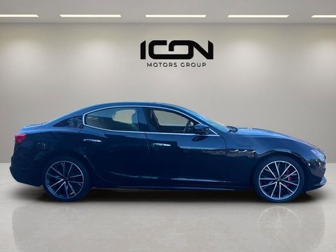 Used 2022 Maserati Ghibli Modena Q4 image 10