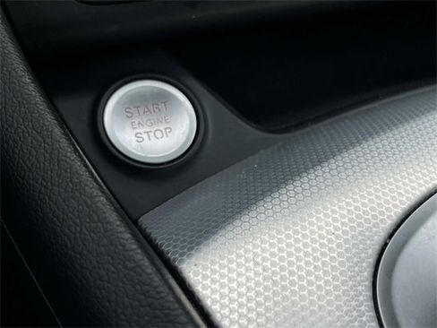 Used 2018 Audi Q3 2.0T Premium Plus w/ Premium Plus Package image 38