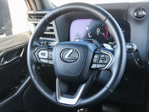 Certified 2025 Lexus GX 550 w/ Accessory Package (2T) AWD/4WD image 16