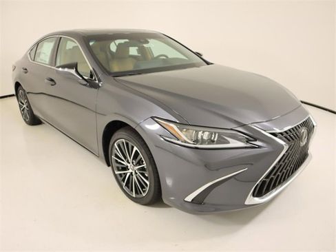 New 2025 Lexus ES 350 w/ Premium Package image 6