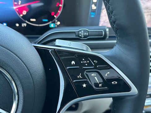 New 2026 Mercedes-Benz GLS 450 4MATIC image 37