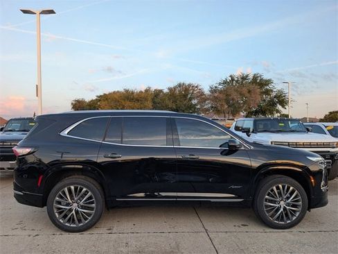 New 2026 Buick Enclave Avenir w/ Super Cruise Package image 3