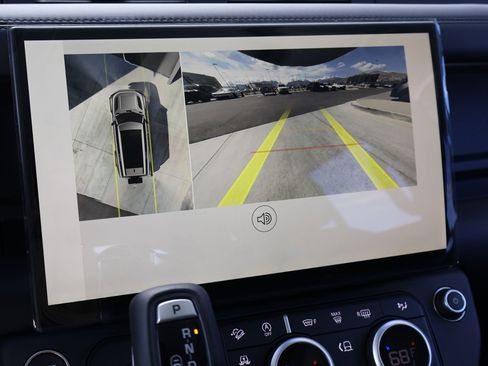 New 2026 Land Rover Defender 130 X-Dynamic SE image 13