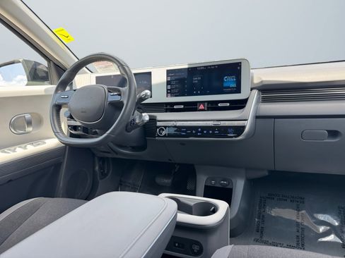 Used 2024 Hyundai Ioniq 5 SEL RWD image 14