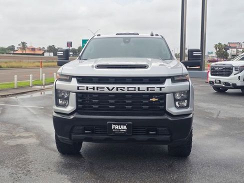 Used 2022 Chevrolet Silverado 2500 Custom w/ Custom Value Package AWD/4WD image 2