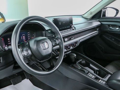 Used 2024 Honda Accord EX image 23