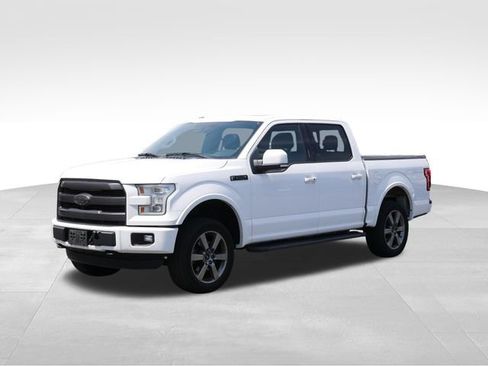 Used 2016 Ford F150 Lariat w/ Equipment Group 502A Luxury AWD/4WD image 3