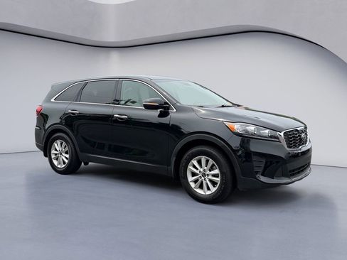 Used 2020 Kia Sorento LX FWD image 7