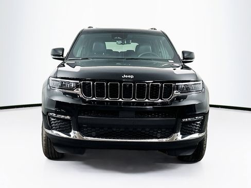 Used 2024 Jeep Grand Cherokee L Limited w/ Luxury Tech Group II image 2