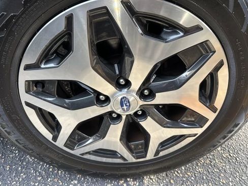 Used 2020 Subaru Forester Premium image 6