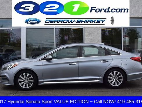 Used 2017 Hyundai Sonata Sport w/ Value Edition Package 02 FWD image 2