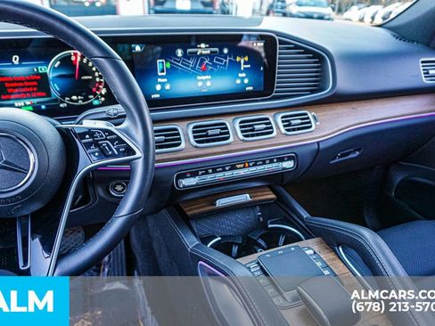 Used 2025 Mercedes-Benz GLE 450e 4MATIC image 32