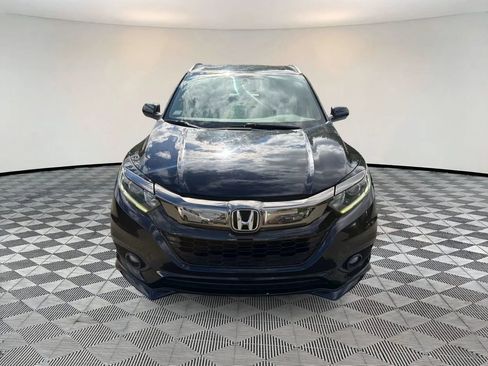 Used 2019 Honda HR-V Sport image 2
