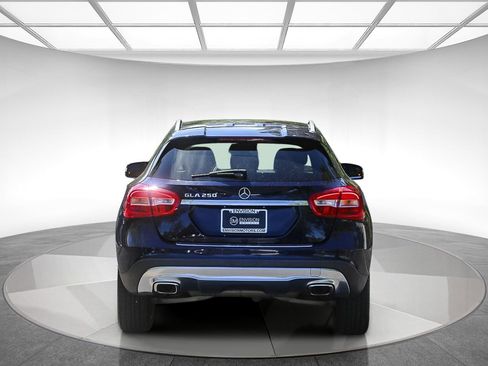 Used 2017 Mercedes-Benz GLA 250 image 3