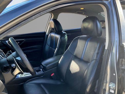 Used 2018 Nissan Altima 2.5 SR w/ SR Special Edition image 25